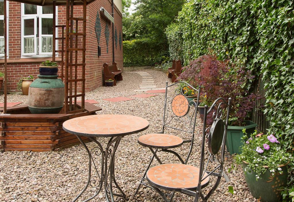 Heywood Hall Denstone Extérieur photo